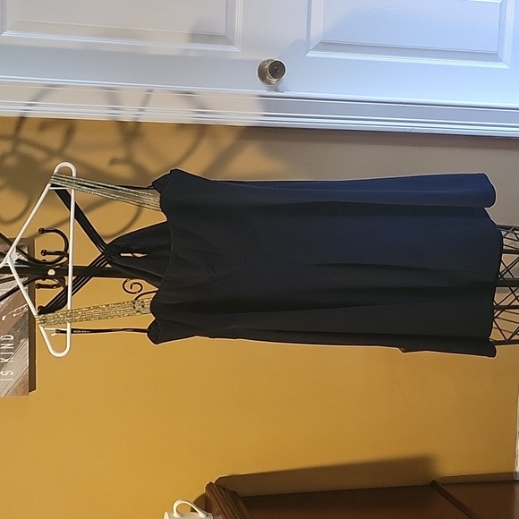 Bundle 5 items for $40 sale - Picture 4 of 4